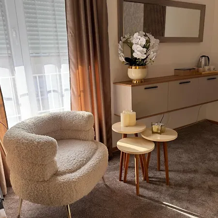 Spanish Foroom 1 아파트 *